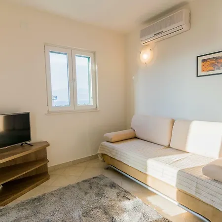 Emil Apartman Supetar